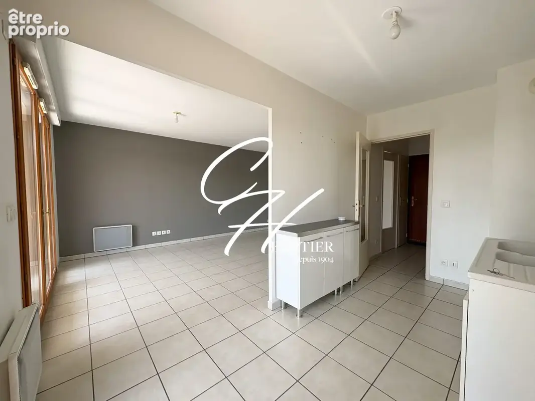 Appartement 52 m² à Montferrat  - photo 4