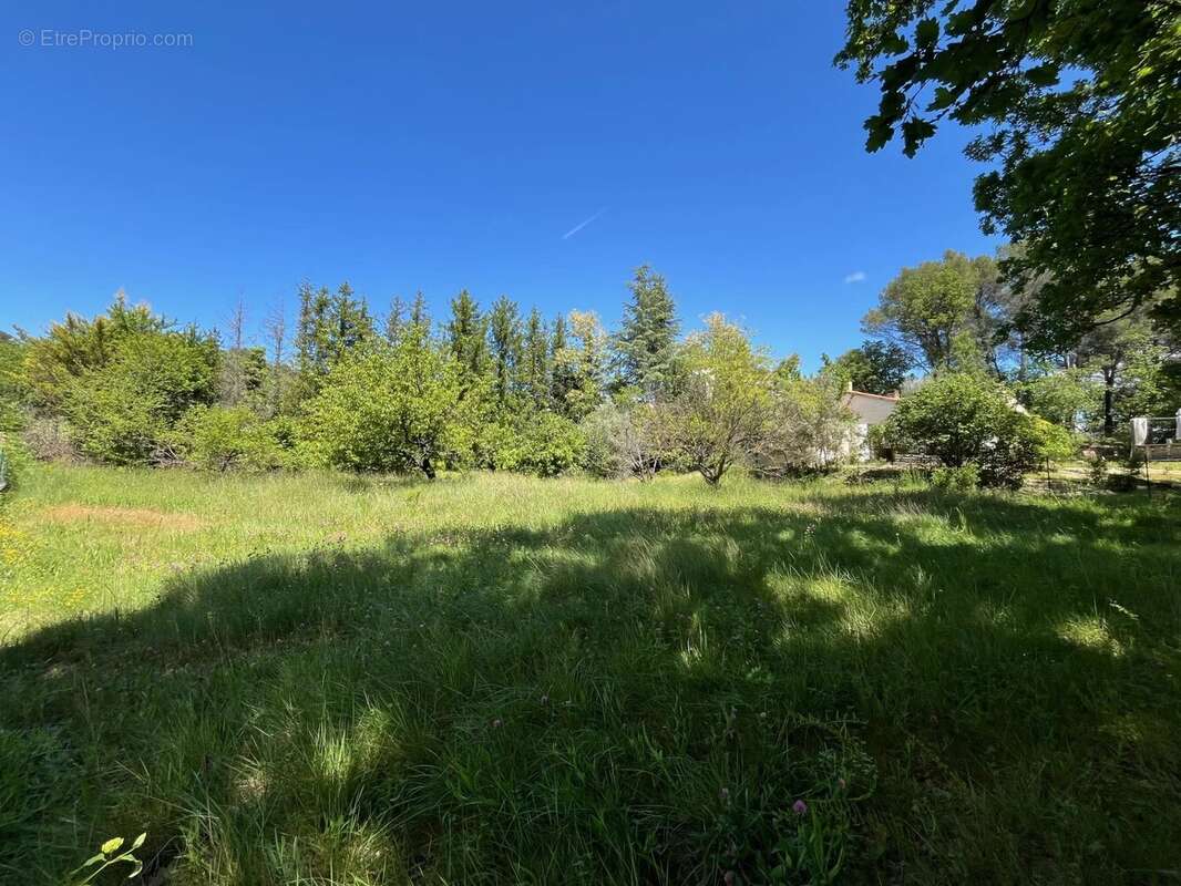 Terrain à PIERREVERT