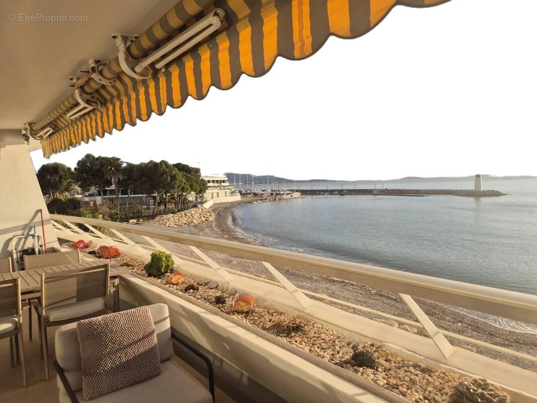 Appartement à VILLENEUVE-LOUBET