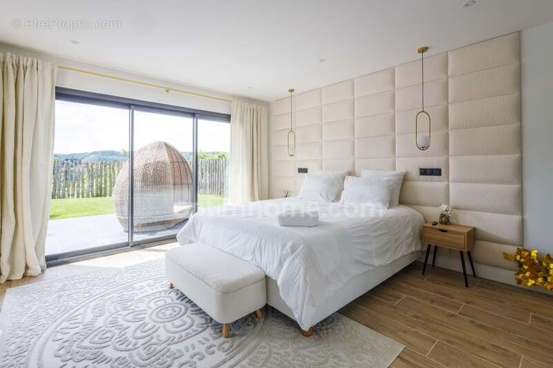 Maison à PENNEDEPIE