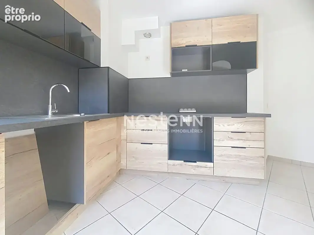 Rez-de-chaussee - 2p renove - 49m2 - le cannet - sud - jardin 25m2 - cave - photo 6