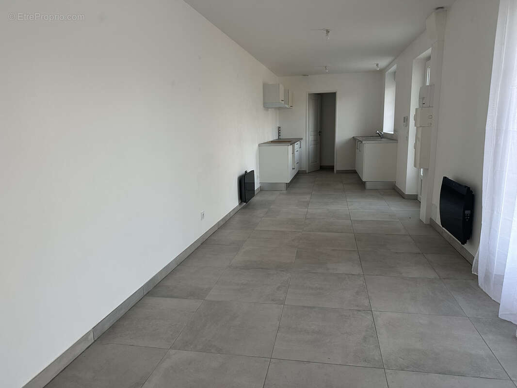 Appartement à SAINT-FARGEAU-PONTHIERRY