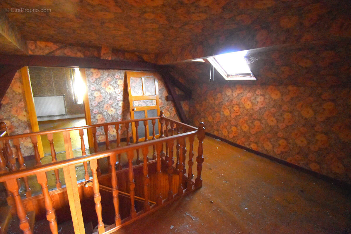 Maison à SAINT-LOUP-SUR-SEMOUSE