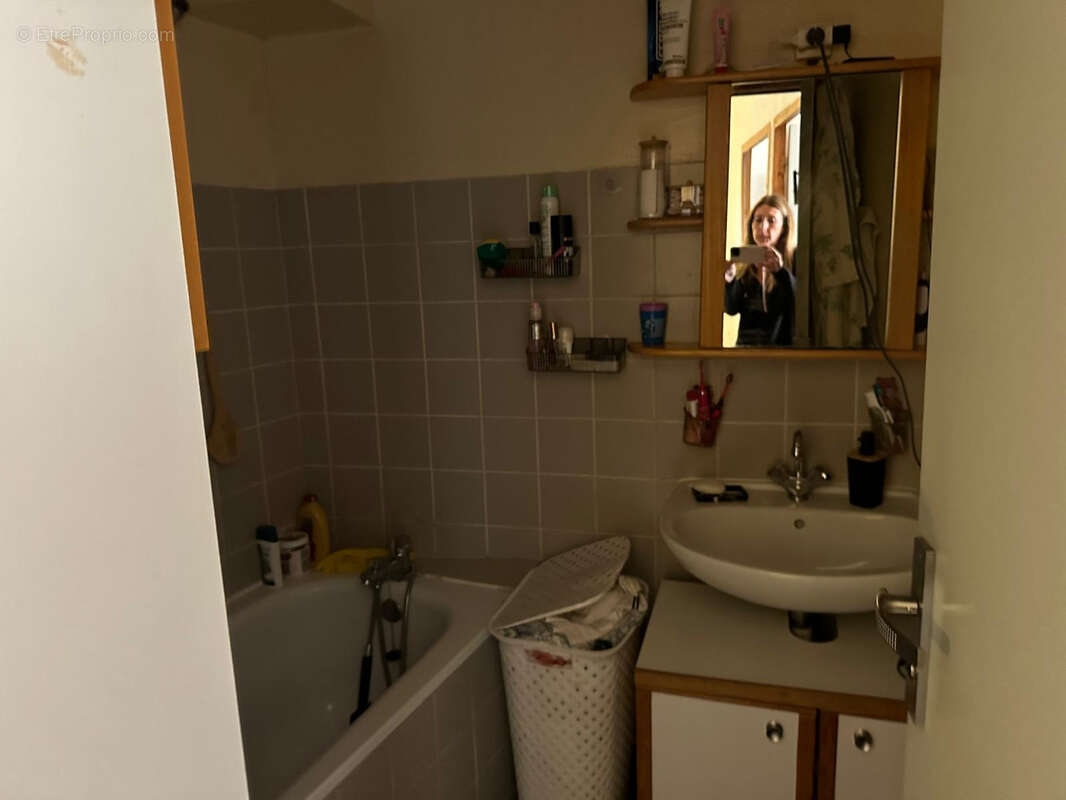 Appartement à LA FOUILLOUSE