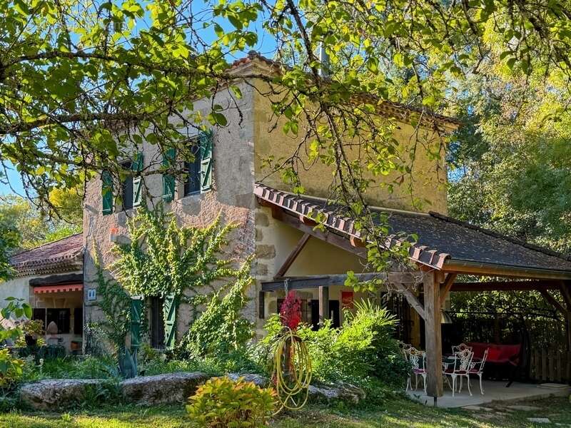 Maison à VIC-FEZENSAC