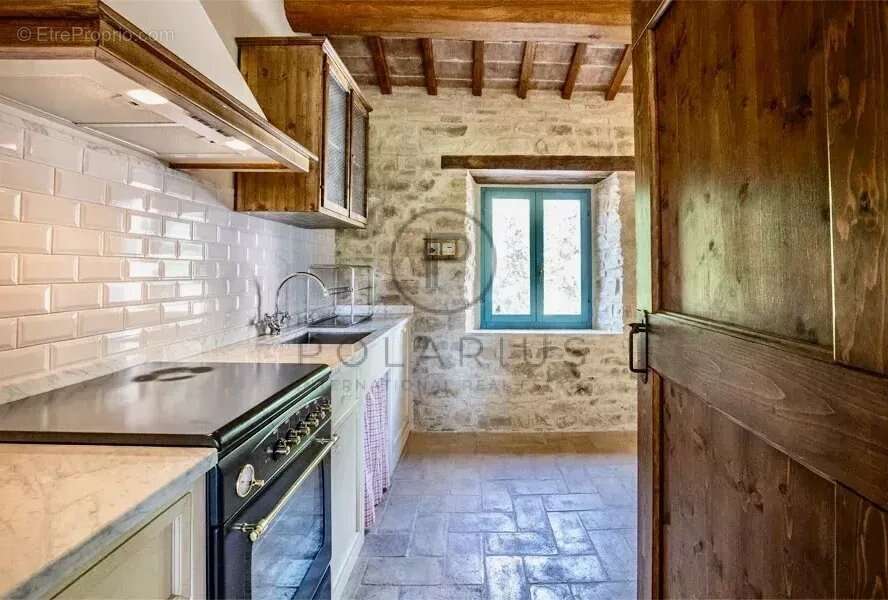 Ferme avec appartements, laboratoire de transformation et boutique à la ferme — Le Marche - photo 45