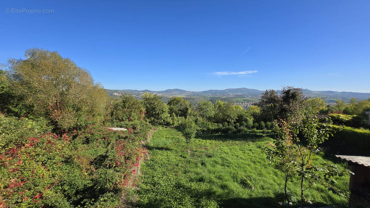 Terrain à CORENT