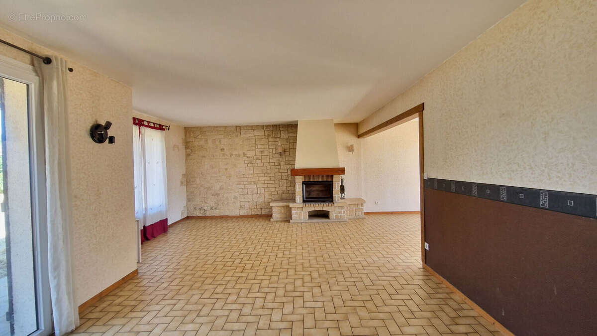 MAINTENON et NOGENT LE ROI : Maison traditionnelle de 5 chambres - photo 4