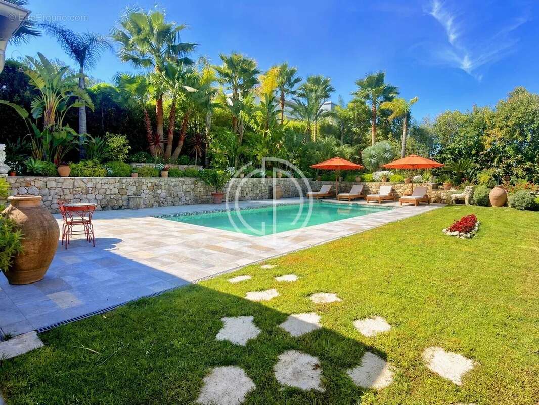 Villa domaine fermé - magnifique jardin - photo 3