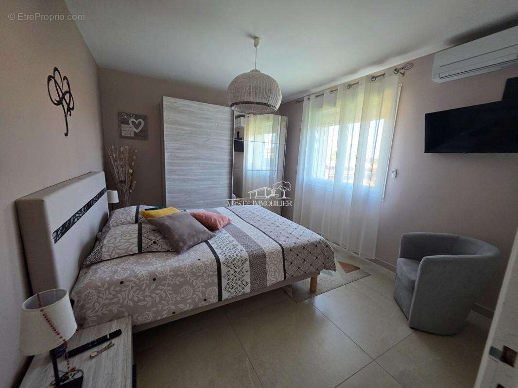 Maison Marignane 5 pièce(s) 125 m2 - photo 4