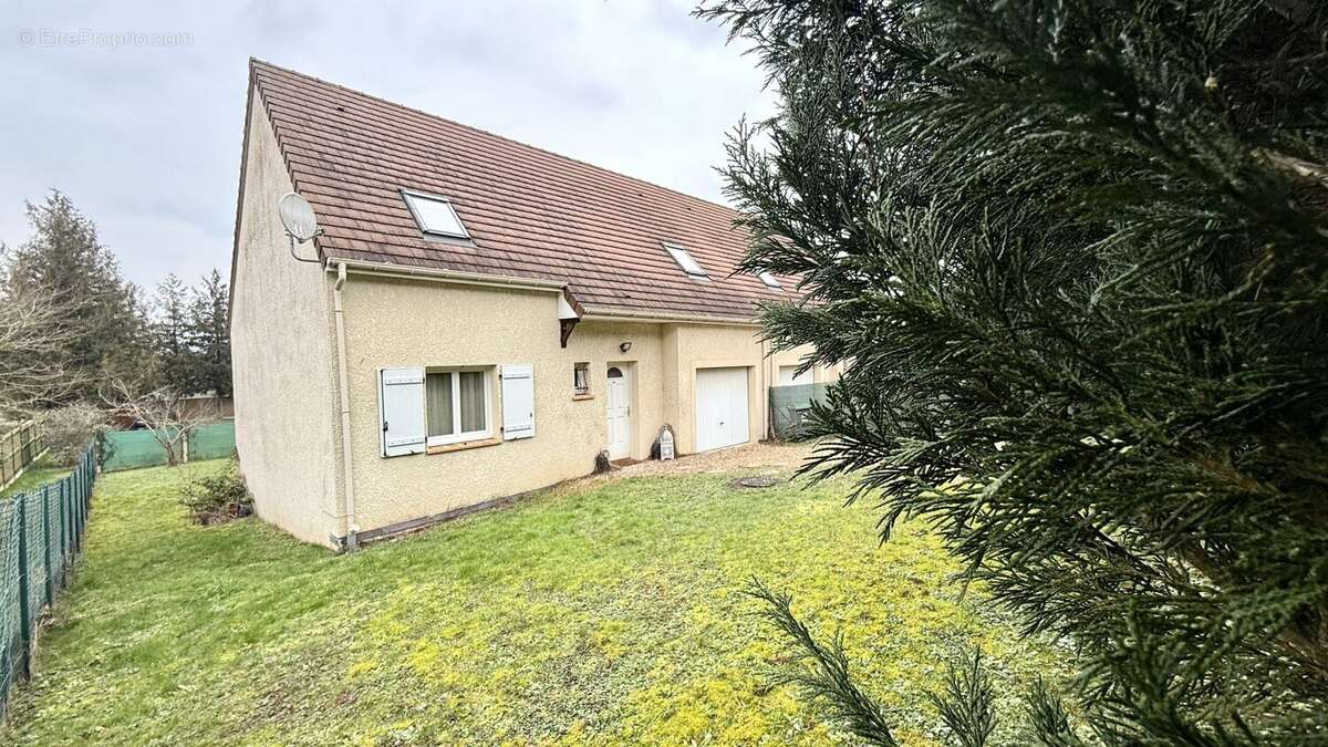 Maison à MEZIERES-SUR-SEINE