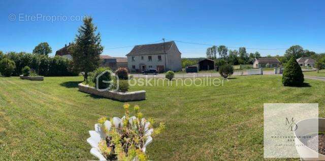 Maison à BEAUJEU-SAINT-VALLIER-PIERREJUX-ET-QUITTEUR