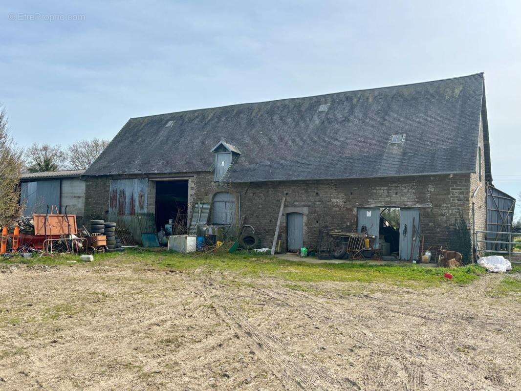 Proprièté de caractère - photo 13