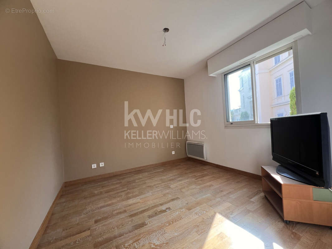 Appartement 94 m² à Cannes  - photo 7