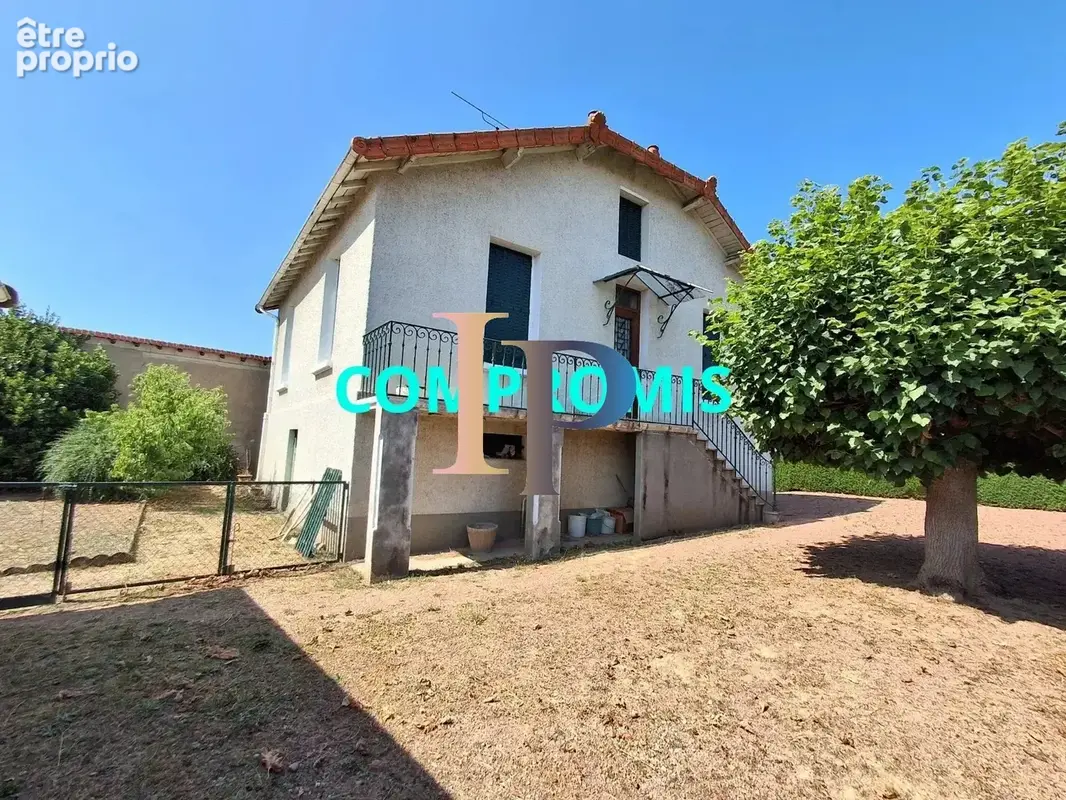 Maison à POUILLY-SOUS-CHARLIEU