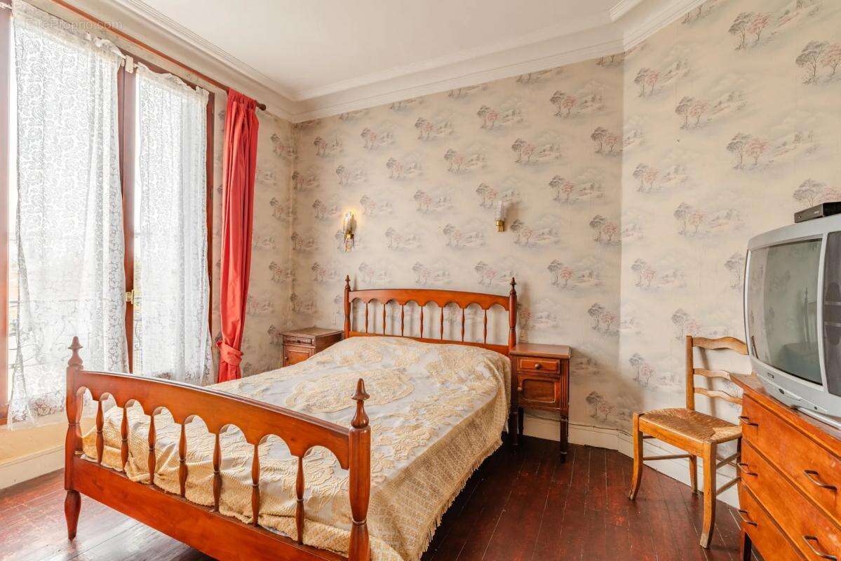 Maison à IVRY-SUR-SEINE