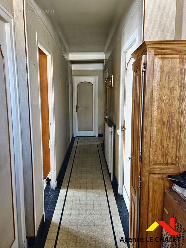 Maison à VILLENEUVE-LE-ROI