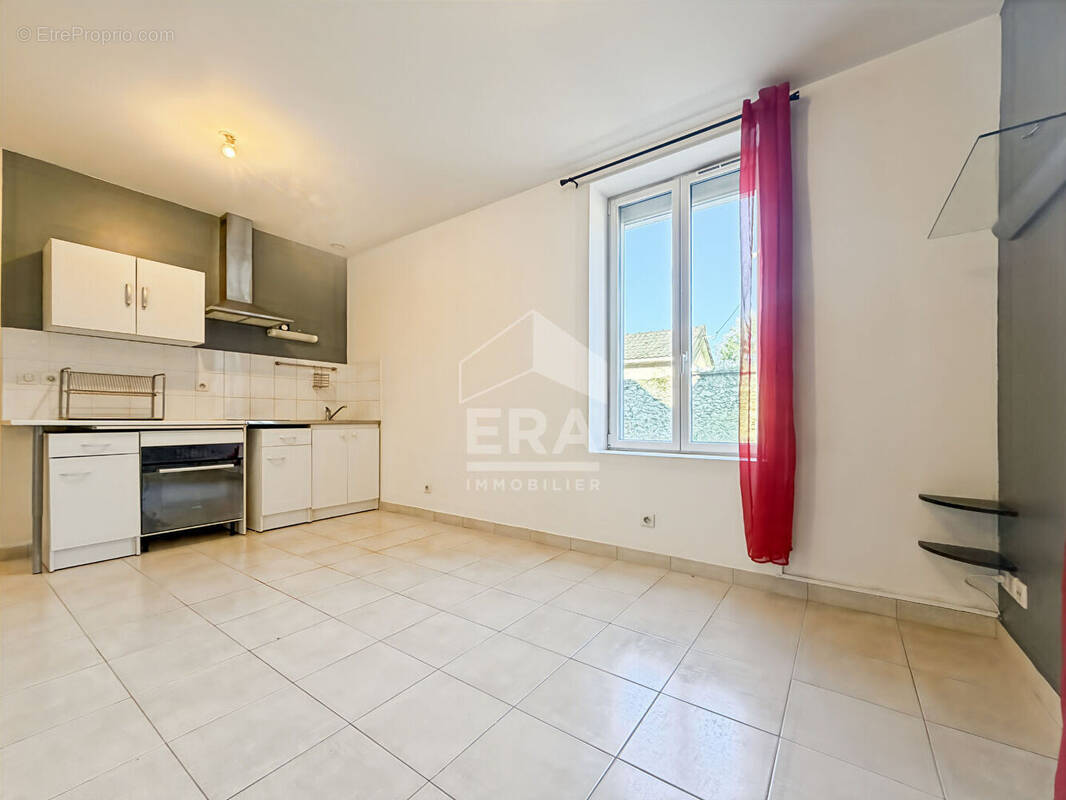 Appartement à PRINGY