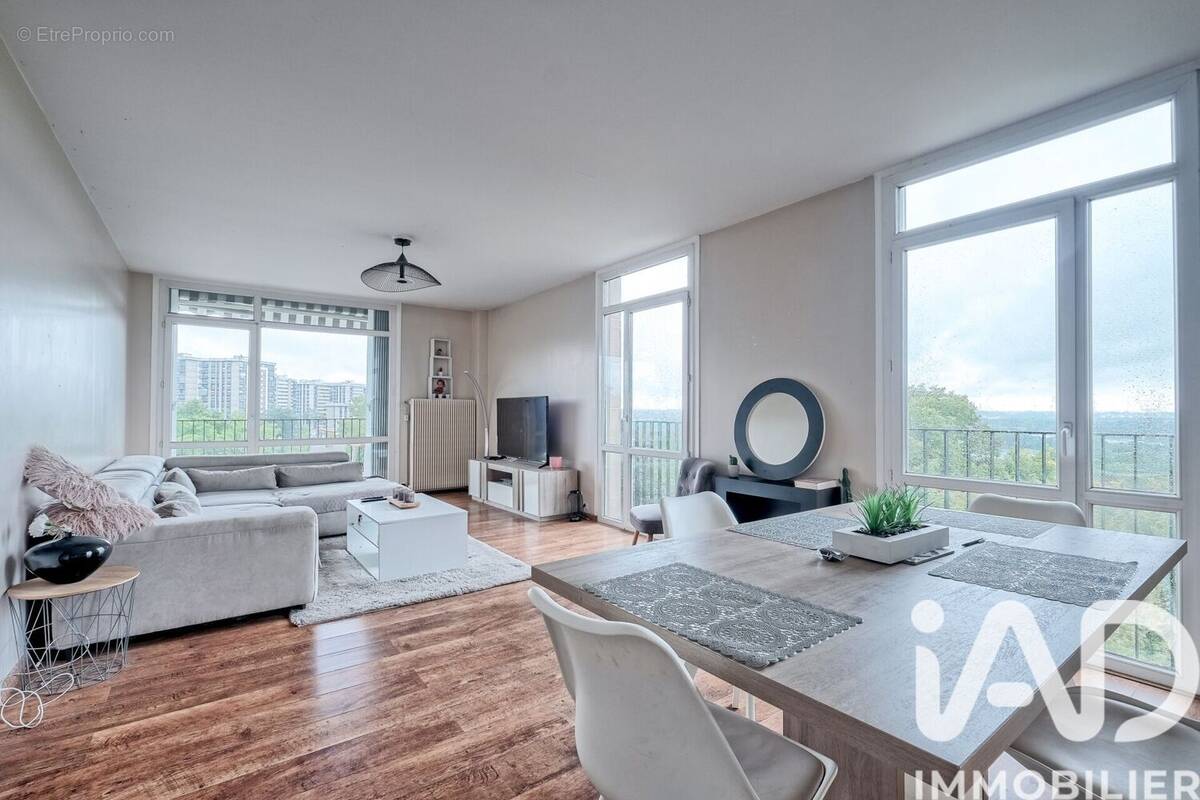 Photo 1 - Appartement à RIS-ORANGIS