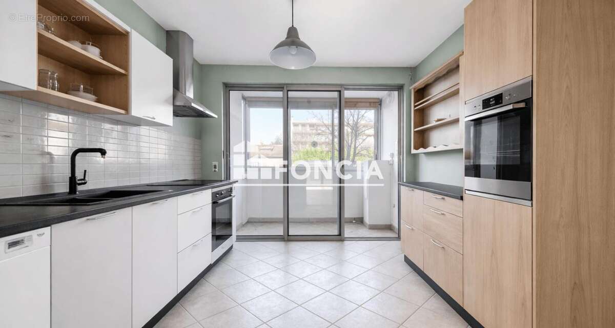 Appartement à CALUIRE-ET-CUIRE