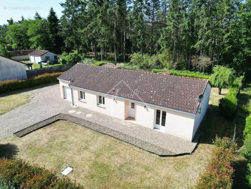 Maison à SAINT-POURCAIN-SUR-SIOULE