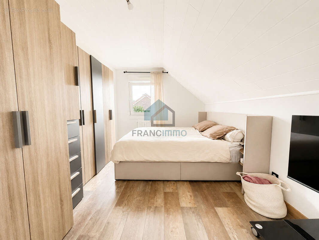 Maiche - agreable maison - photo 12