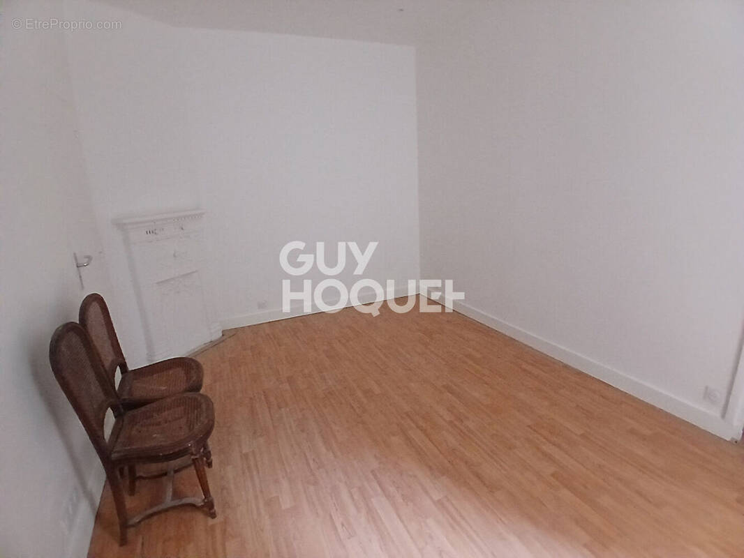 Appartement à PARIS-19E