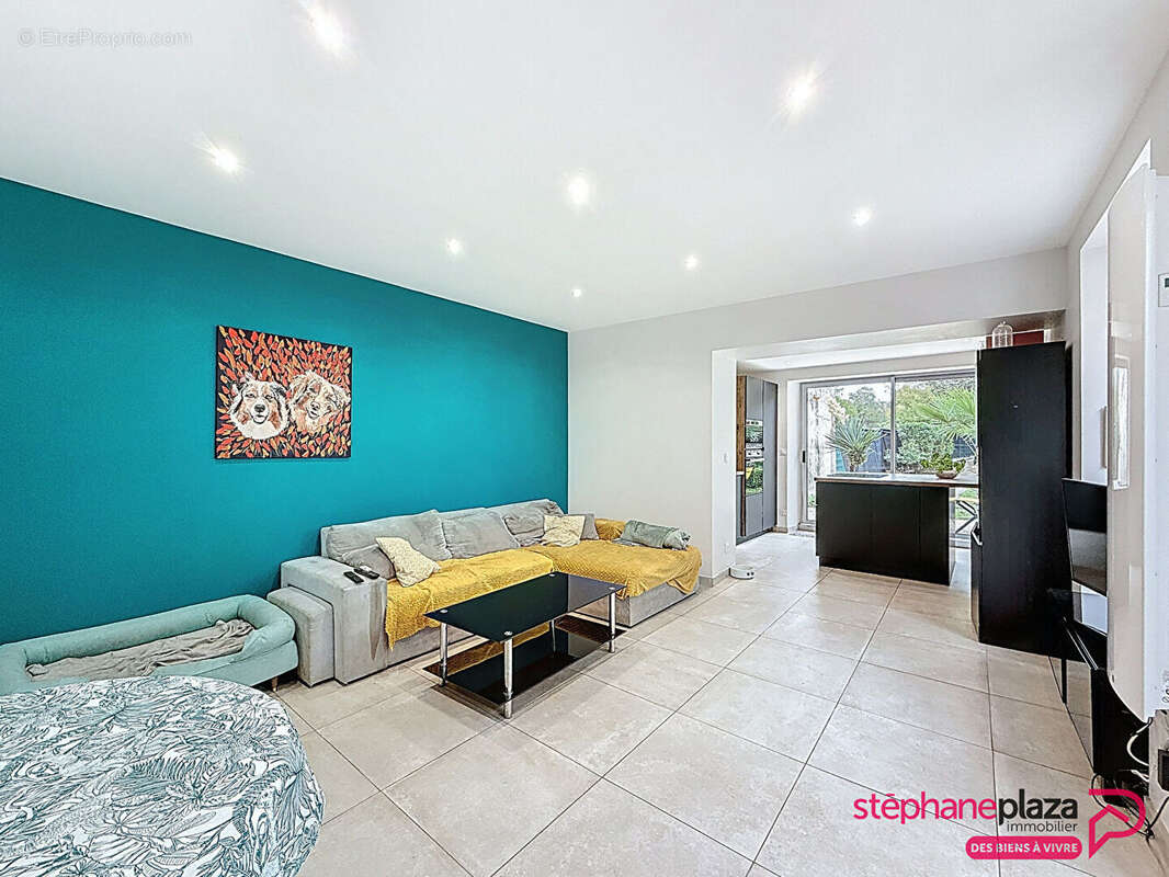 Maison à SAINTE-MAURE-DE-TOURAINE