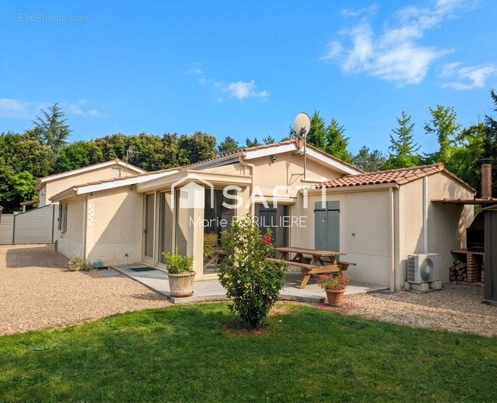 Photo 1 - Maison à ABZAC
