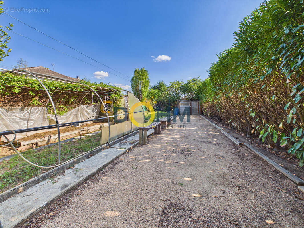EN EXCLUSIVITÉ   Maison individuelle rénovée avec piscine   Saint-Just-Saint-Rambert - photo 24