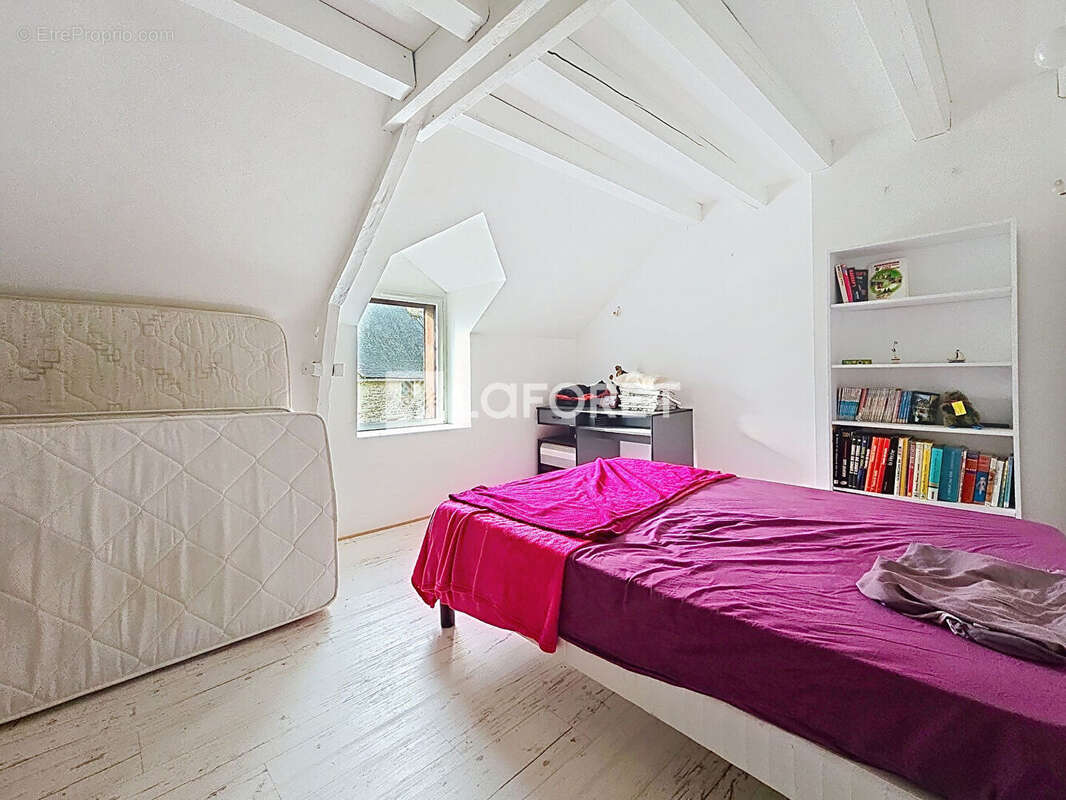 Maison à SAINT-SERVANT