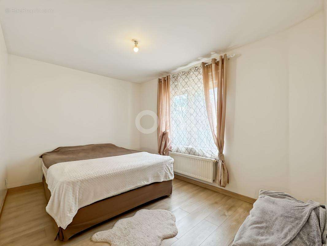 Maison 6 pièces de 117 m² - photo 9