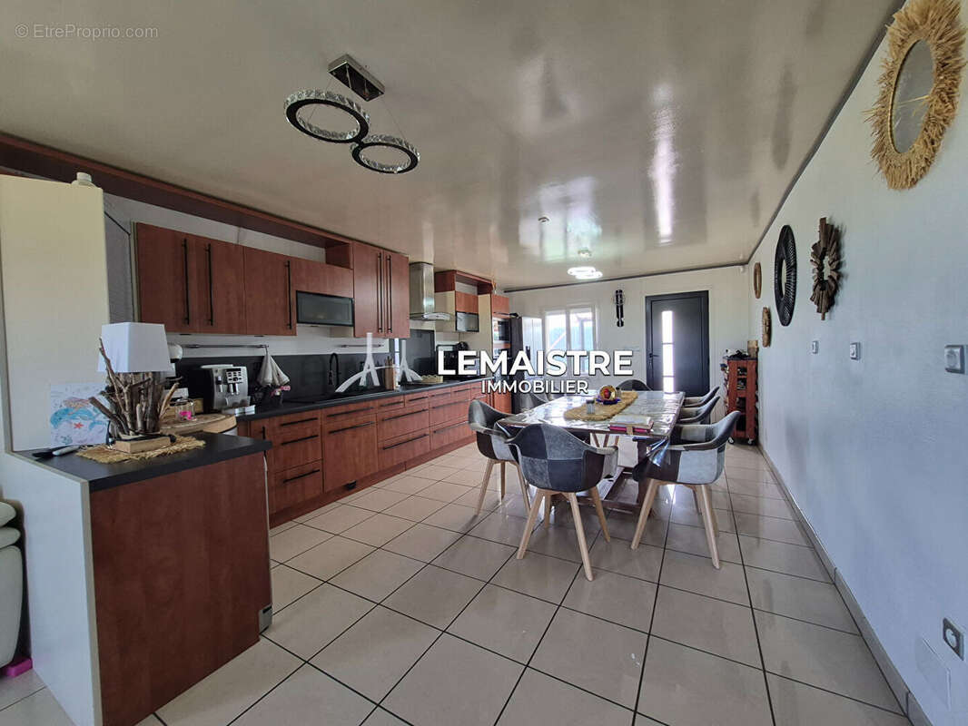 Maison à vendre - Proche Héricourt-en-Caux - 113 m² - 3 chambres - Terrain et hangar - photo 3