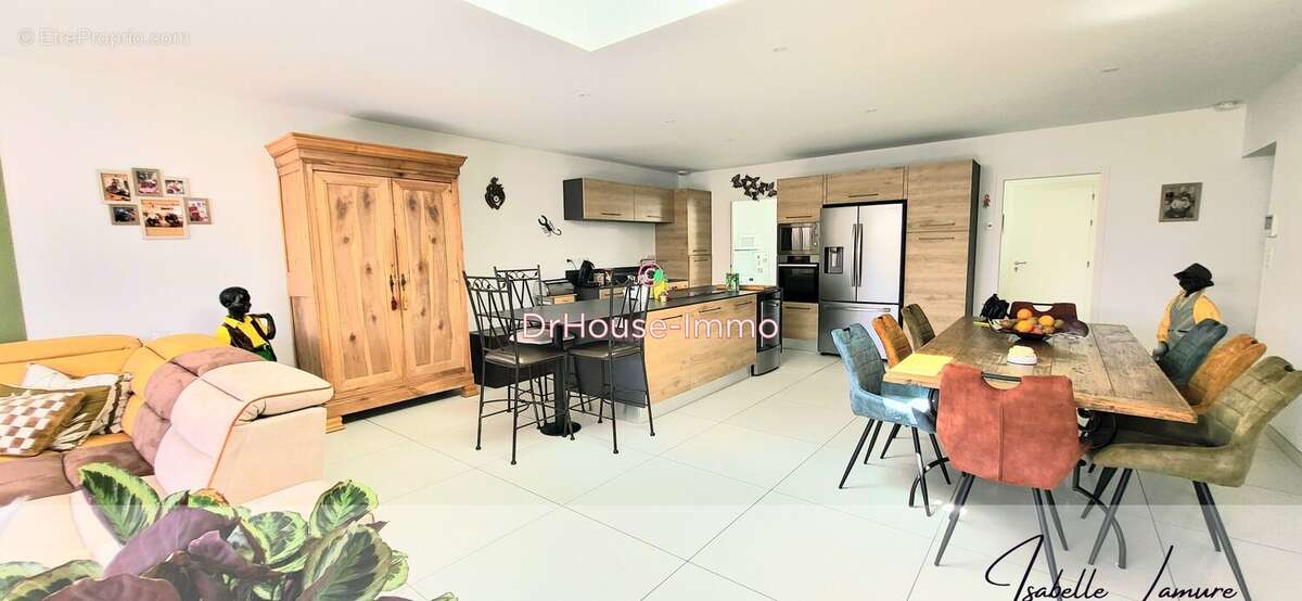 Maison 161 m² à Sainte-Foy  - photo 4
