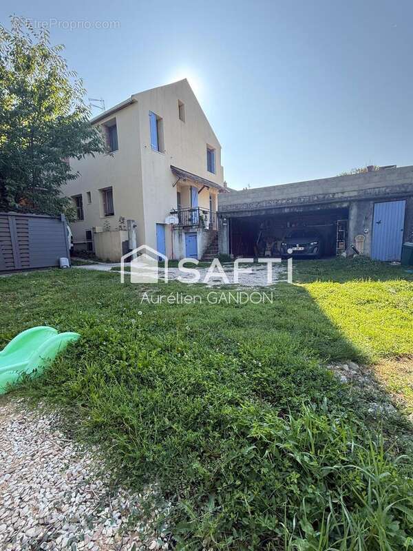 Photo 2 - Maison à LE CHATELET-EN-BRIE