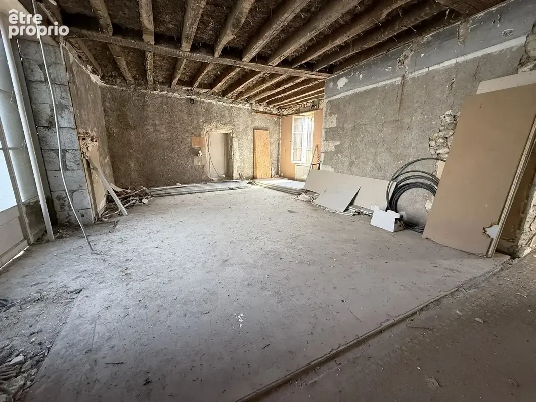 Maison, style Napoléon III, de 153 m2 et une maison de 314 m2 à rénover - photo 11