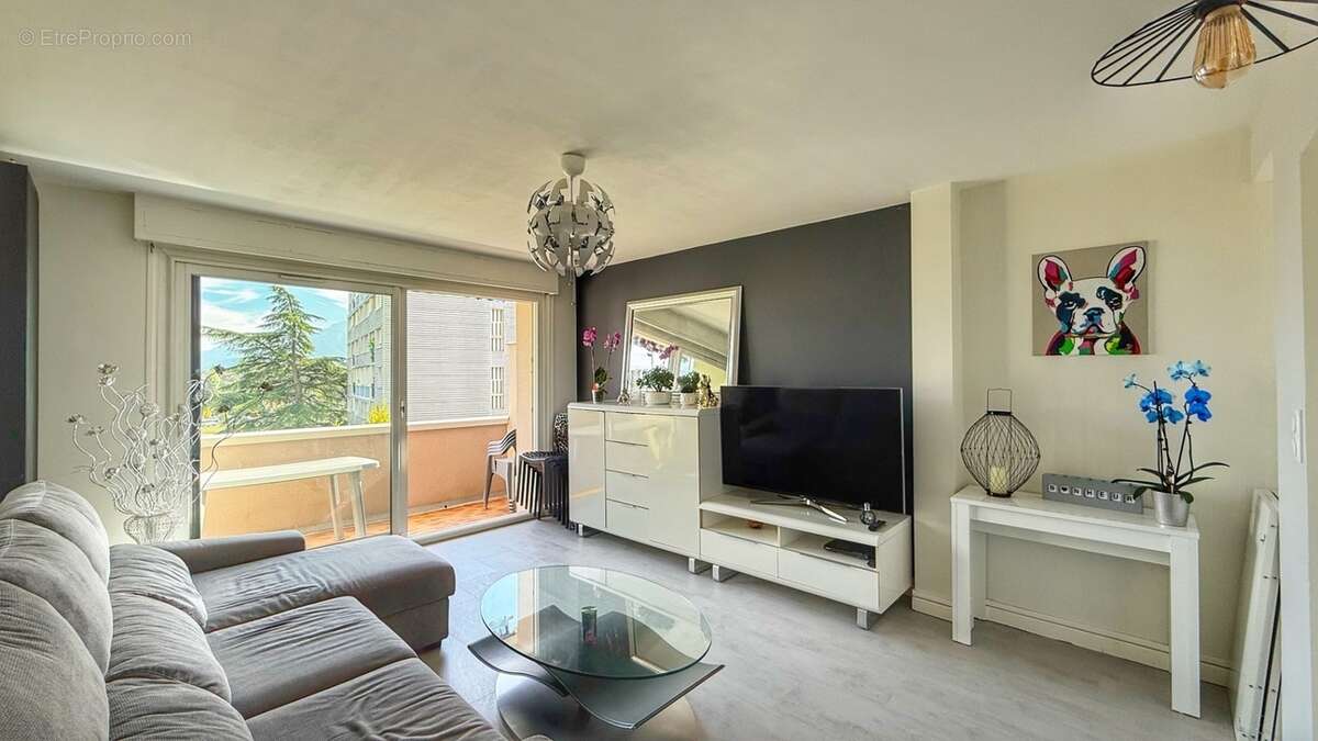 Appartement à VOIRON