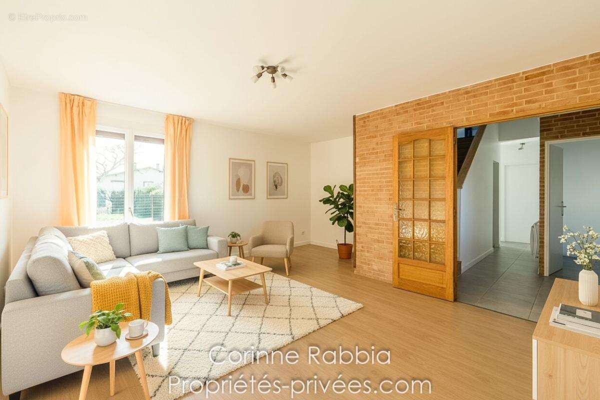 Maison à FENOUILLET