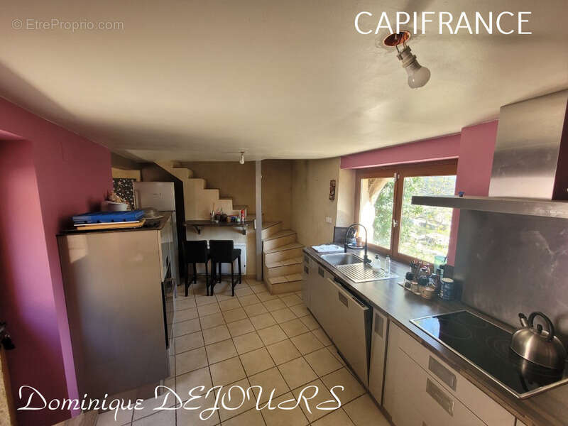 Très Belle Maison en pierres dominant la Vallée de l'Eyrieux avec une vue splendide. 3 chambres, un grand séjour et une piscine - photo 9