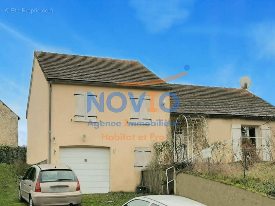 Maison à CHATELLERAULT