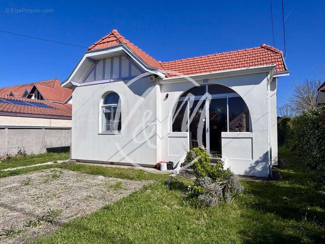 Maison 101 m² à Andernos-Les-Bains  - photo 3