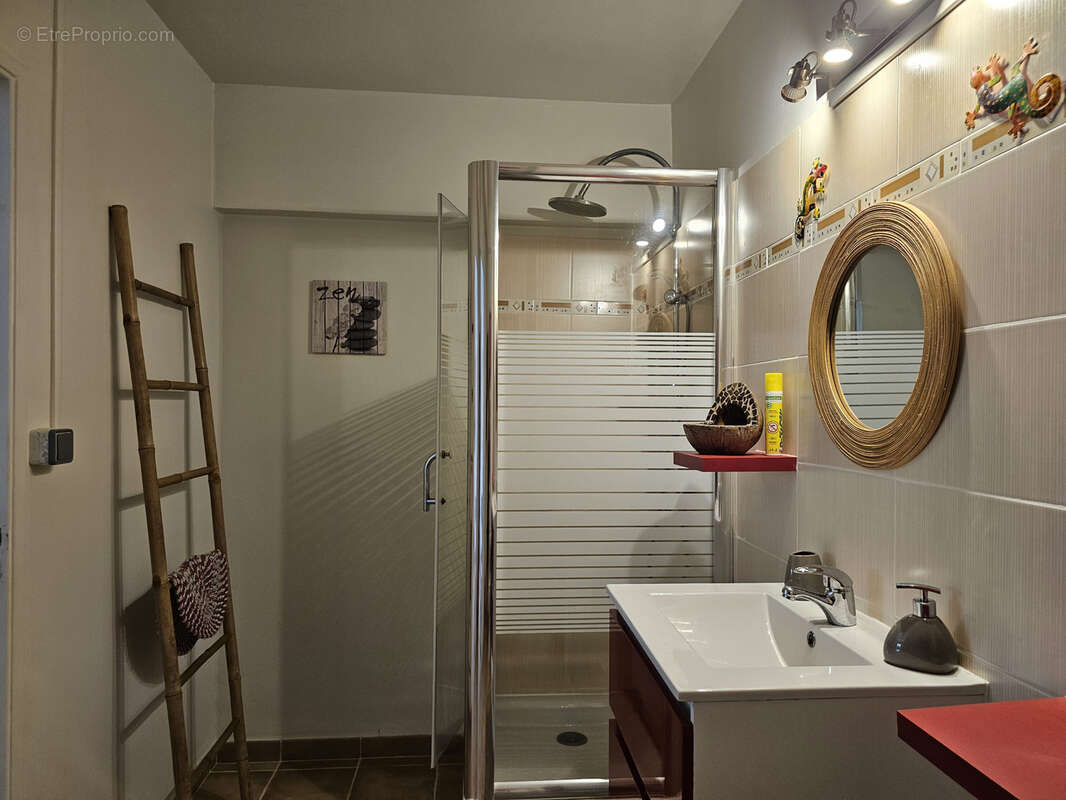 Maison à LES TROIS-ILETS