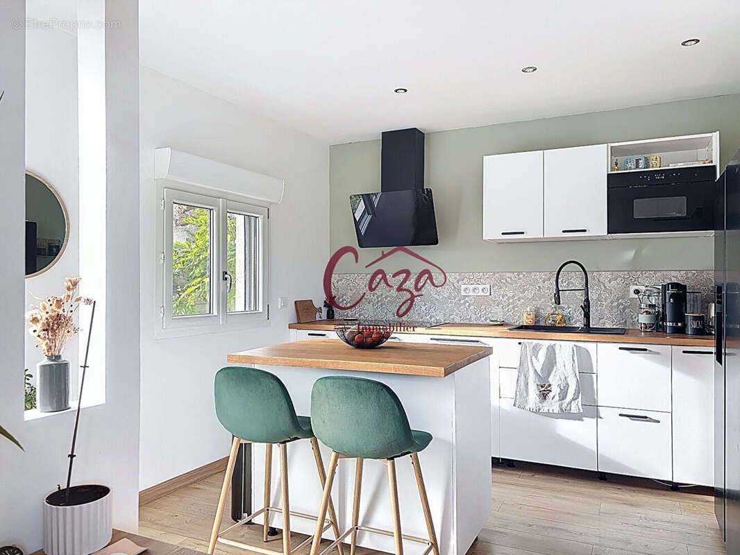 Maison à CAMBLANES-ET-MEYNAC