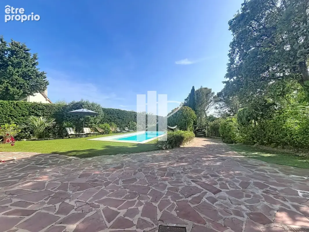 Villa de caractère au Calme en fond d'impasse avec vue mer à Boulouris - photo 22
