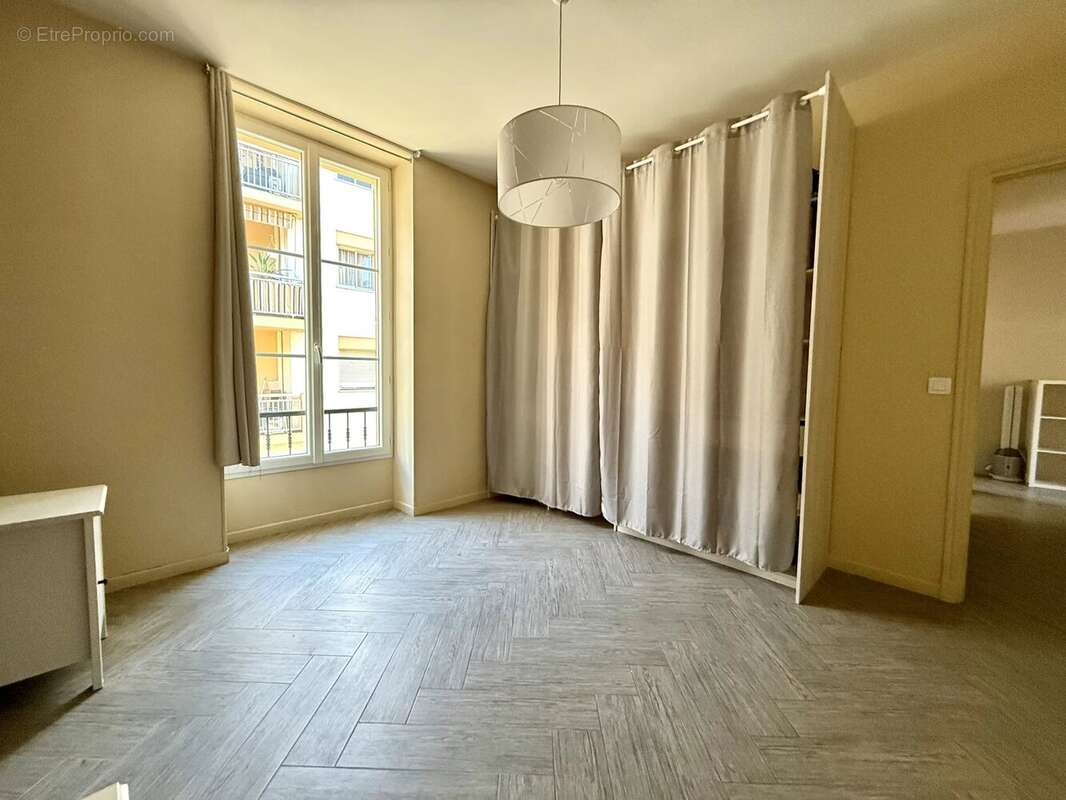 Appartement à MENTON