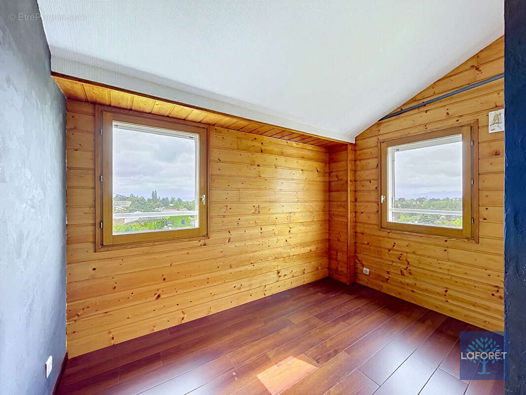 Appartement à SAINT-CYR-AU-MONT-D'OR