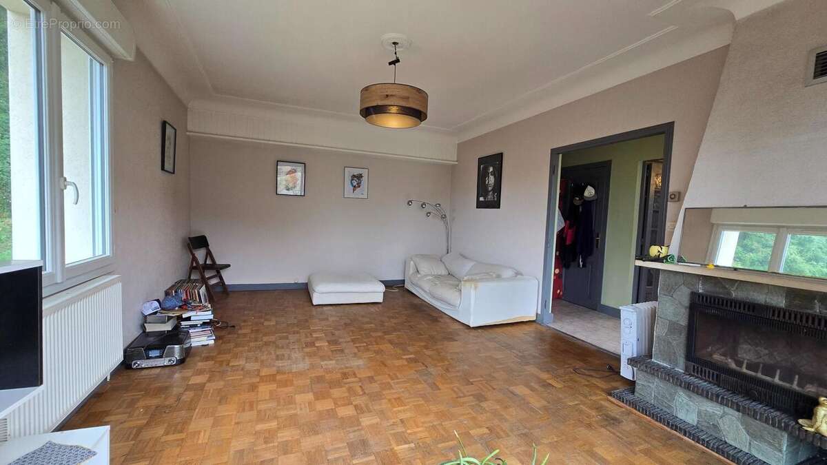 Photo 4 - Maison à LUSIGNAN