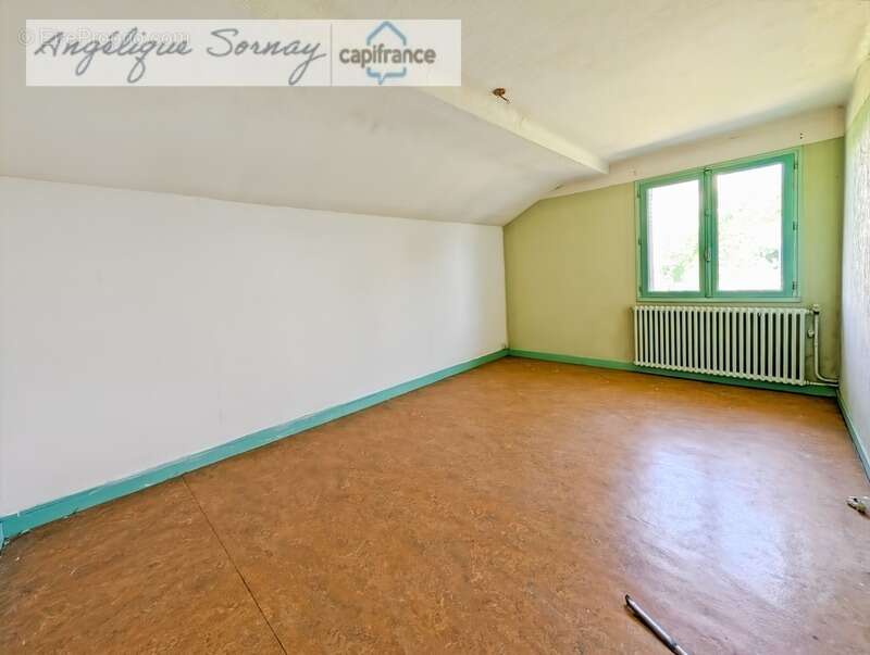 Maison à LONS-LE-SAUNIER