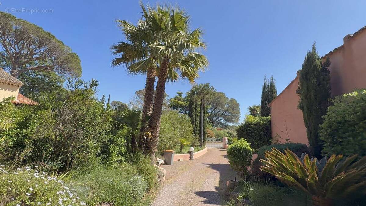 Maison à FREJUS