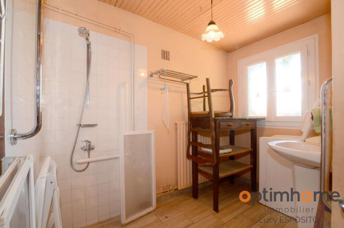  Ensemble immobilier avec énorme potentiel – Nieuil (Charente)  - photo 7